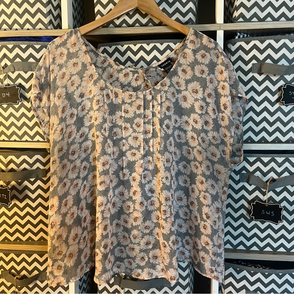 Pretty Daisy Torrid Blouse